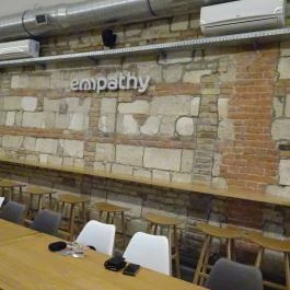 Empathy Cafe & Bistro Budapest - Belső
