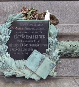 Eötvös József báró