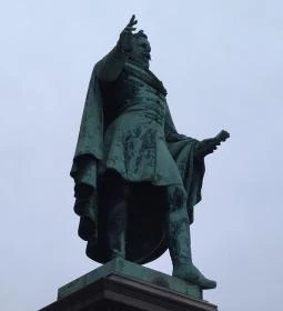 Eötvös József báró