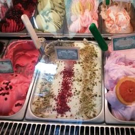 Erdős & Fiai Cukrászda Budapest - Étel/ital