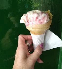 Erdős & Fiai Cukrászda