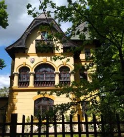 Erdős Renée-Ház - Muzeális Gyűjtemény és Kiállítóterem