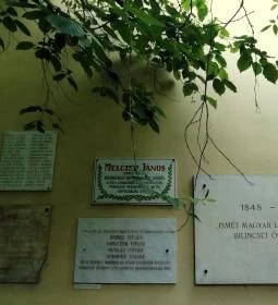 Erdős Renée-Ház - Muzeális Gyűjtemény és Kiállítóterem