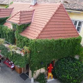 Erhardt Étterem & Borpince Sopron - Külső kép