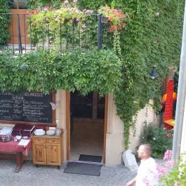 Erhardt Étterem & Borpince Sopron - Külső kép