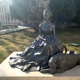 Erzsébet királyné szobra - Pesterzsébet Budapest - Egyéb