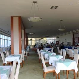 Erzsébet Szálloda Balatonőszöd Balatonőszöd - Vendéglátás