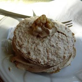 Erzsike Étterem és Cukrászda , Diósd - Étel/ital