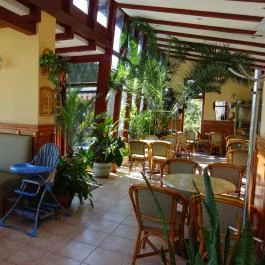 Erzsike Étterem és Cukrászda , Diósd - Belső