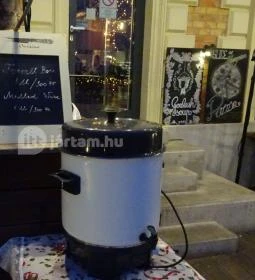 Esco Bar & Cafe - Bálna