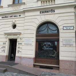 Esernyős Kávézó Budapest - Külső kép