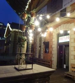 Esetleg Bár & Bisztró - Bálna