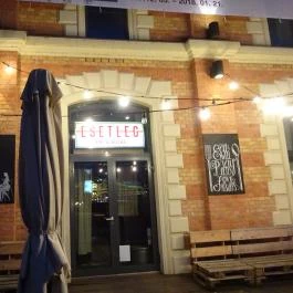 Esetleg Bár & Bisztró - Bálna Budapest - Külső kép