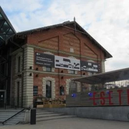 Esetleg Bár & Bisztró - Bálna Budapest - Külső kép