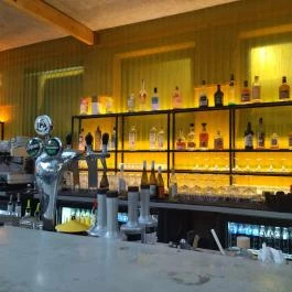 Este11 Budapest - Belső