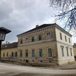 Esterházy-kastély, Csákvár - Külső kép