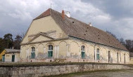 Esterházy-kastély Csákvár - Külső kép