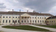 Esterházy-kastély Csákvár - Külső kép