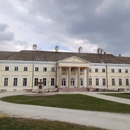 Esterházy-kastély, Csákvár - Külső kép