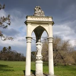 Esterházy-kastély, Csákvár - Külső kép