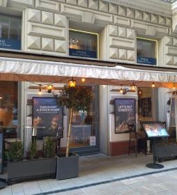 Estilo Restaurant & Terrace