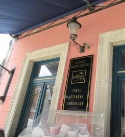 Esztergomi Központi Kávéház Szamos Cukrászda