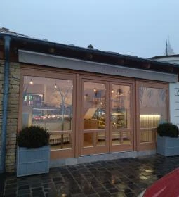 Eszterházy Kávézó és Cukrászda