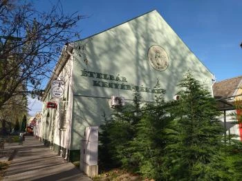 Ételbár, Makó Makó