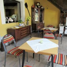 Etyeki Presszó, Etyek - Egyéb