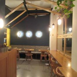 Ez is Budai, Budapest - Belső