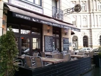 EzAz Étterem & Bistro Budapest