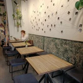 Fabrik Kávézó Budapest - Belső
