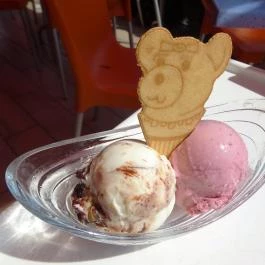 Gelato Art FagyiZó-Na Cukrászda Budapest - Étel/ital