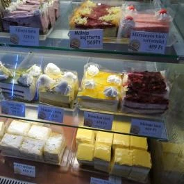 Fahéj Cukrászda & Pékség - Lobogó utca Budapest - Étel/ital