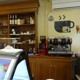 Fahéj Cukrászda & Pékség - Lobogó utca Budapest - Belső