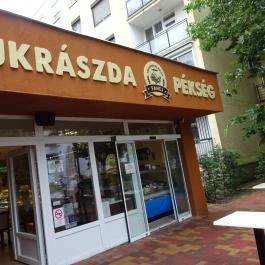 Fahéj Cukrászda & Pékség - Lobogó utca Budapest - Külső kép