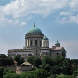 Fájdalmas Szűz-kápolna , Esztergom - Egyéb