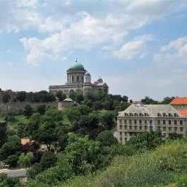 Fájdalmas Szűz-kápolna , Esztergom - Egyéb