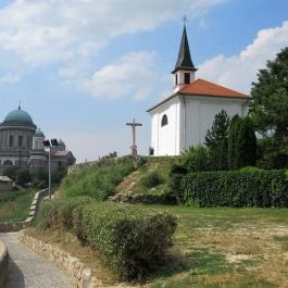 Fájdalmas Szűz-kápolna , Esztergom - Egyéb