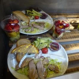 Fakanál Étterem Budapest - Étel/ital