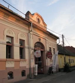 Fáklyás Pince & Gurman Balkan Grill