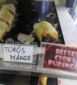 Falánk Zsiráf Cukrászda & Fagyizó