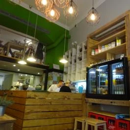 Falk 5 Bistro - Jewish-American Grill & Café Budapest - Belső