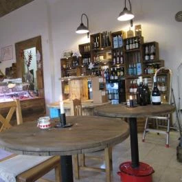 Falu Delikát Budapest - Belső