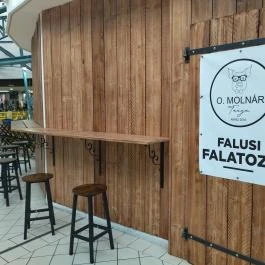 Falusi Falatozó Budapest - Belső