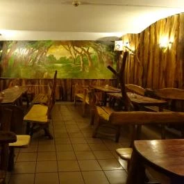 Fanyűvő Étterem, Budapest - Belső