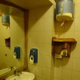 Fanyűvő Étterem, Budapest - Mosdó