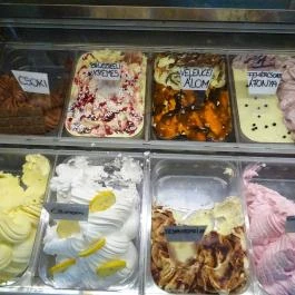 Farfalla Fagylaltozó Budapest - Étel/ital