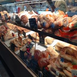 Farkas Vadkovászos Pékség - Csepeli Piac Budapest - Étel/ital