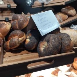 Farkas Vadkovászos Pékség - Csepeli Piac Budapest - Étel/ital